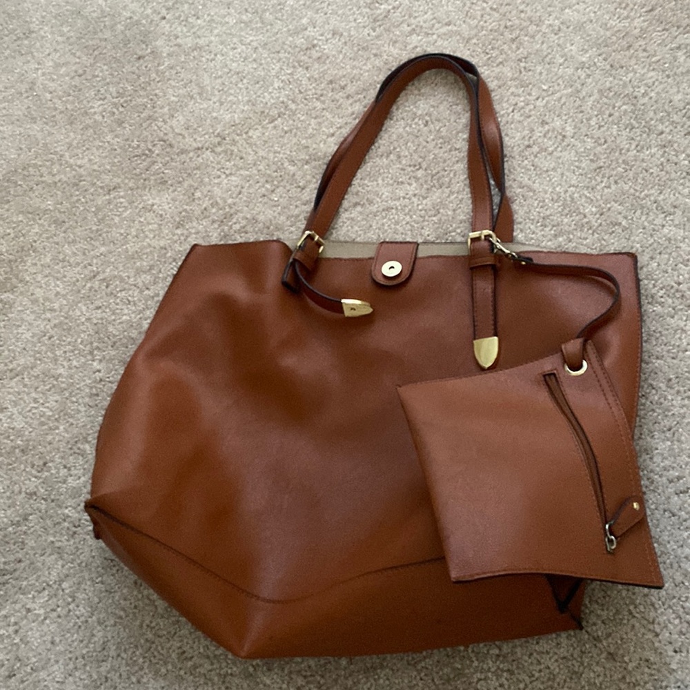 Brown Vegan leather tote w/ wallet